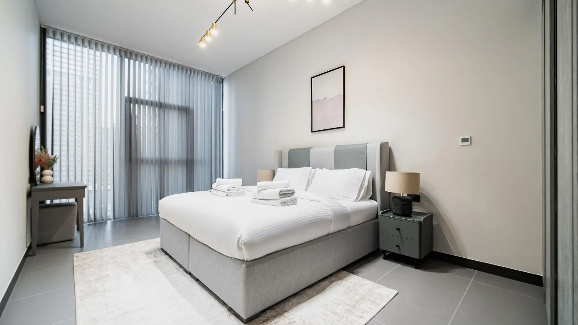 Near Metro - Spacious 1Br Jlt & Free Baby Gear Dubai Emirados Árabes Unidos